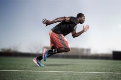 杜兰特在日本队比赛中重要助攻，大比分获胜引发热议！气势如虹延续